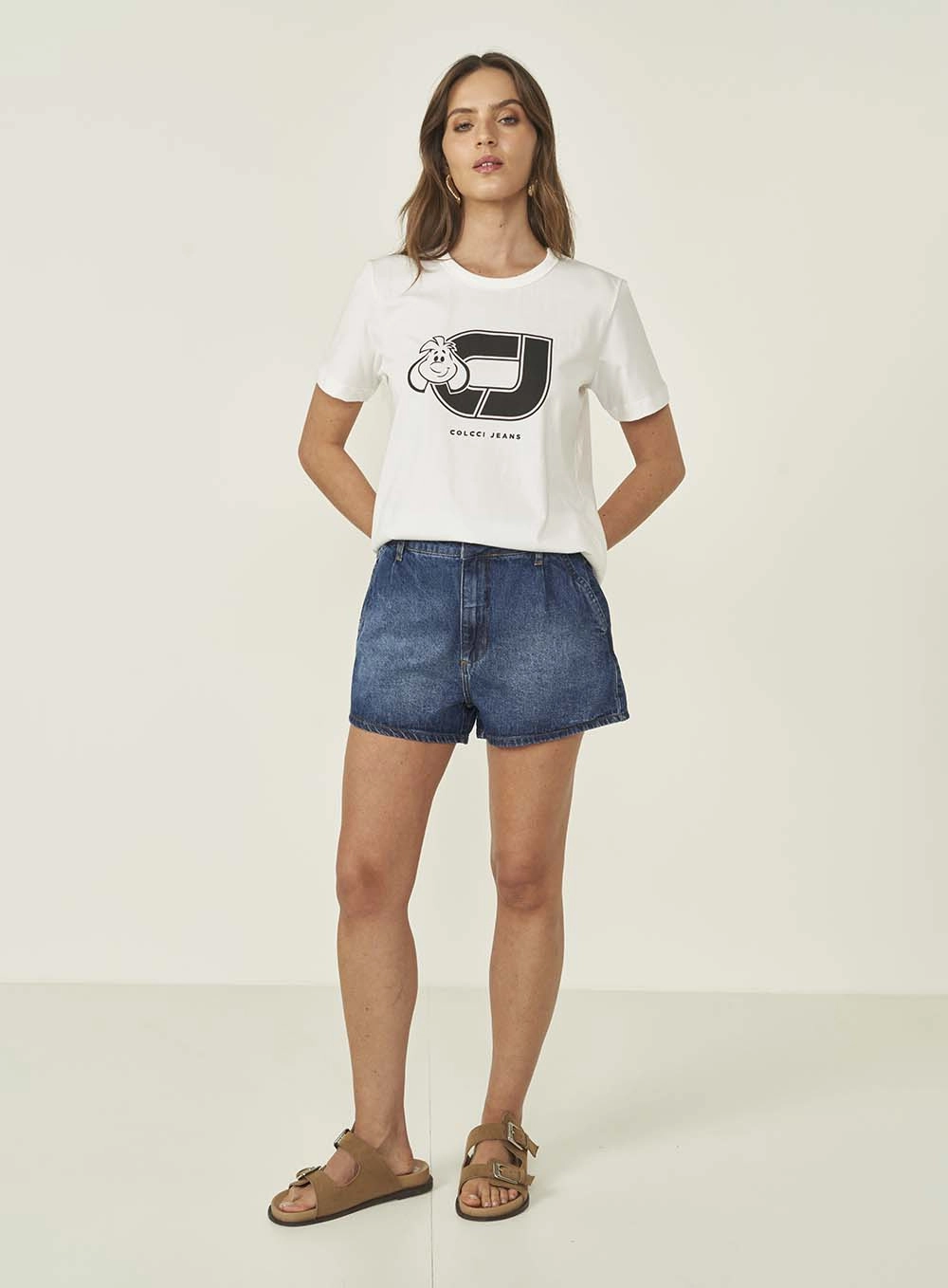 Camiseta Feminina Comfort Off Shell