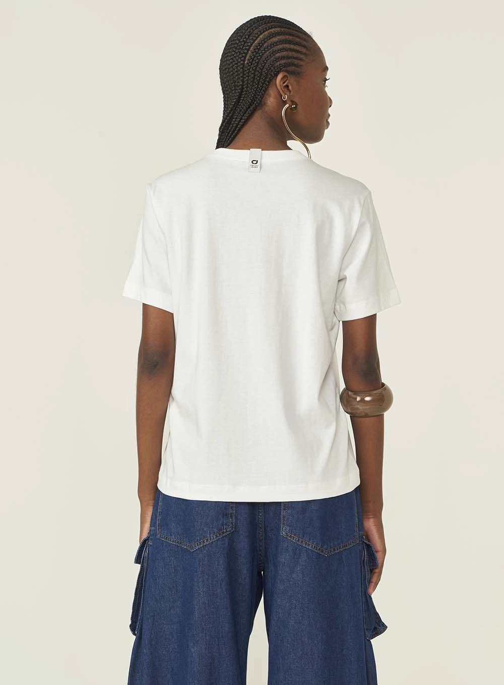 Camiseta Feminina Boy Off Shell