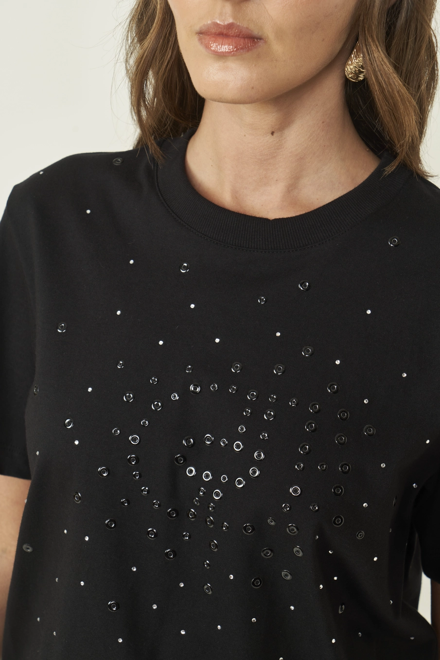 Camiseta Feminina Boy Com Aplicação Preto