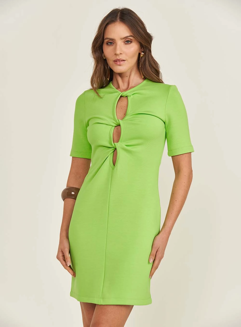 Vestido Curto Slim Com Detalhe No Decote Verde