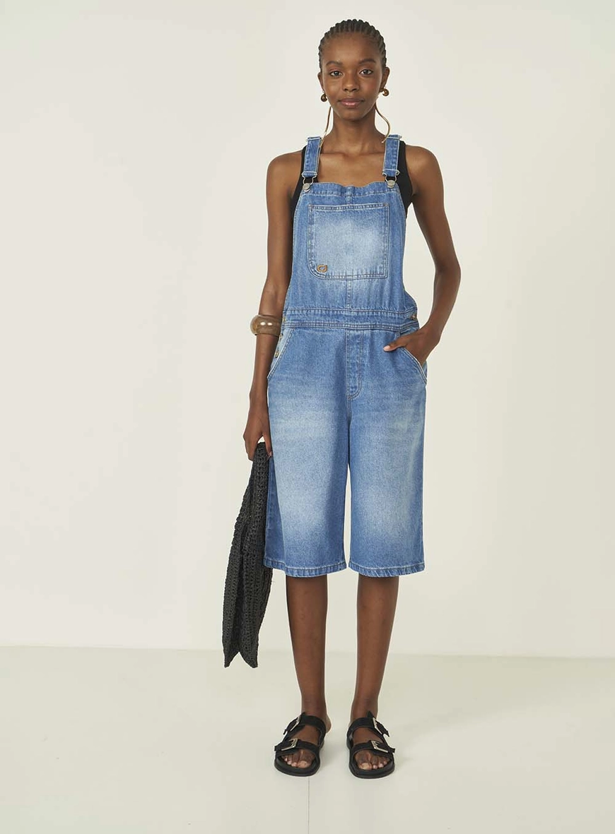 Jardineira Jeans Feminina Comfort