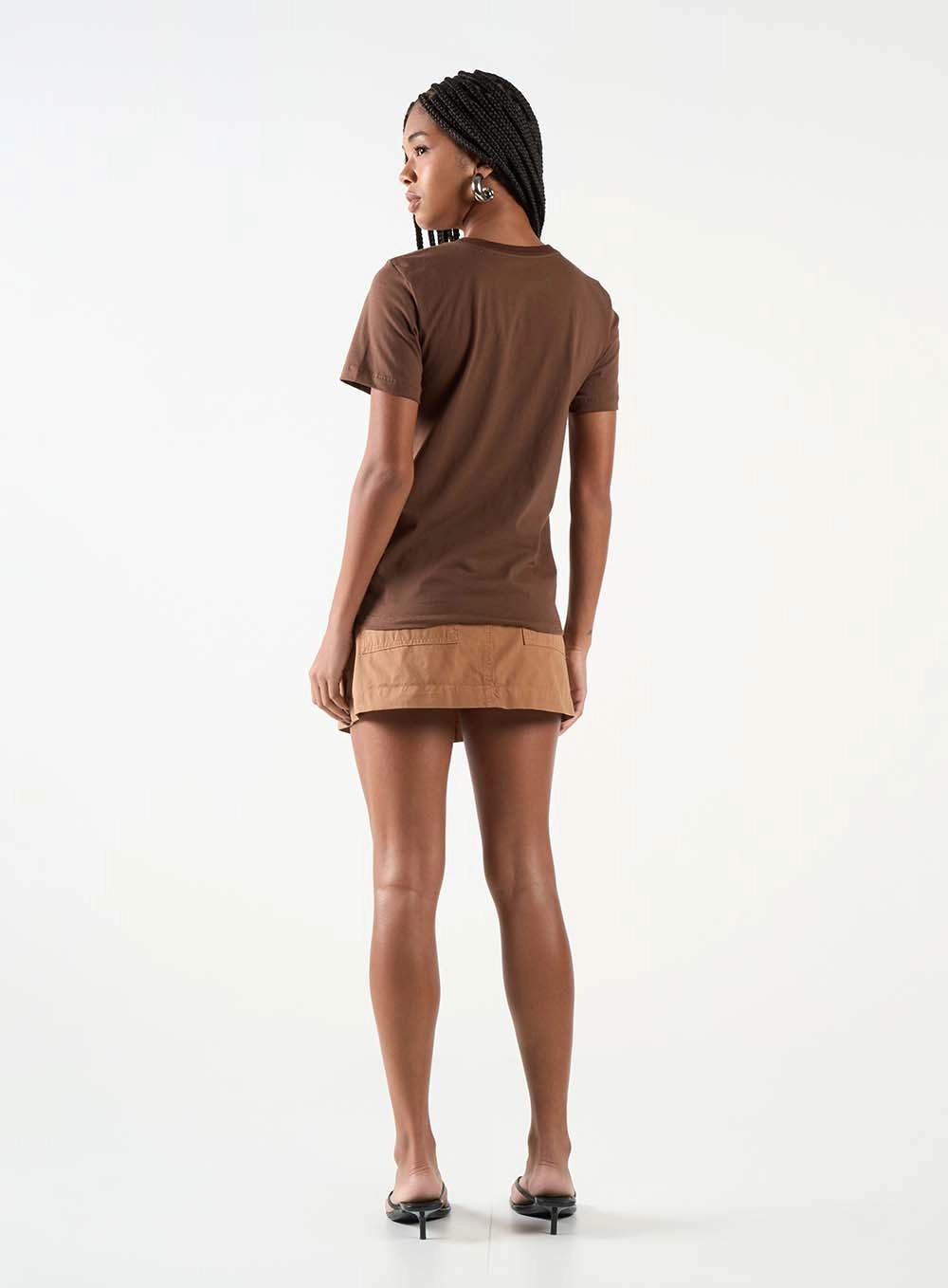 Camiseta Feminina Clássica Básica Marrom 5