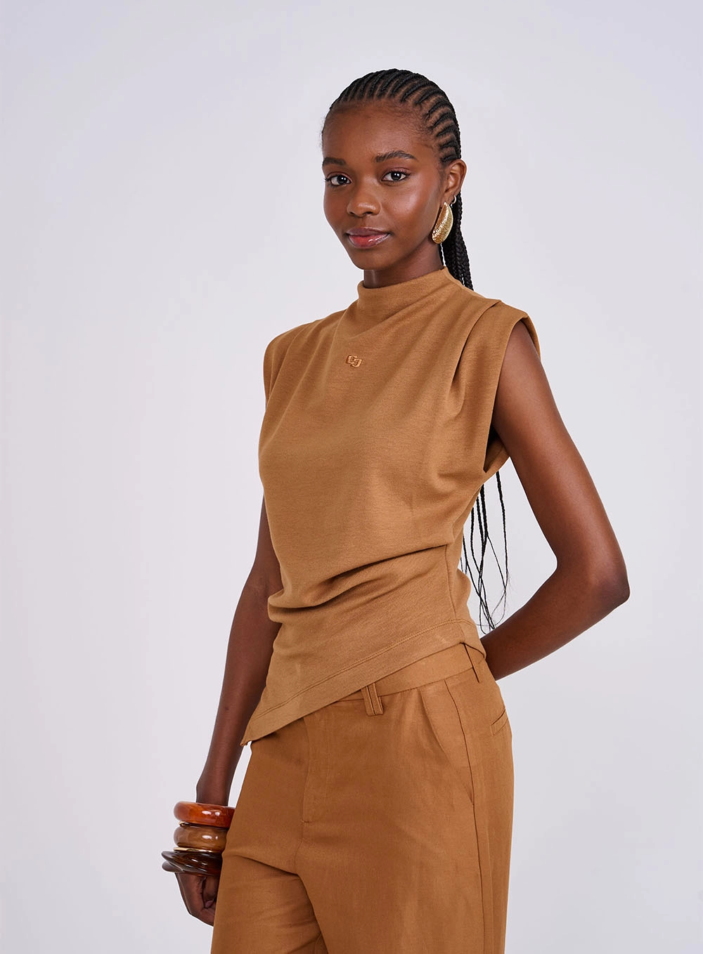 Blusa Assimétrica Com Franzido Lateral Marrom Evermore