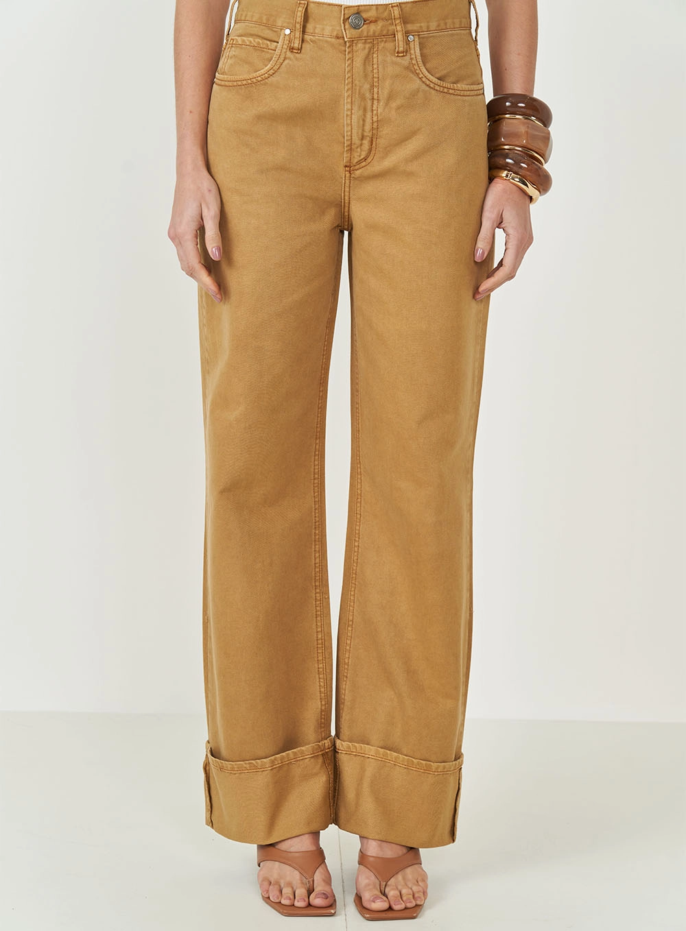 Calça Em Sarja Leoni Low Marrom Evermore
