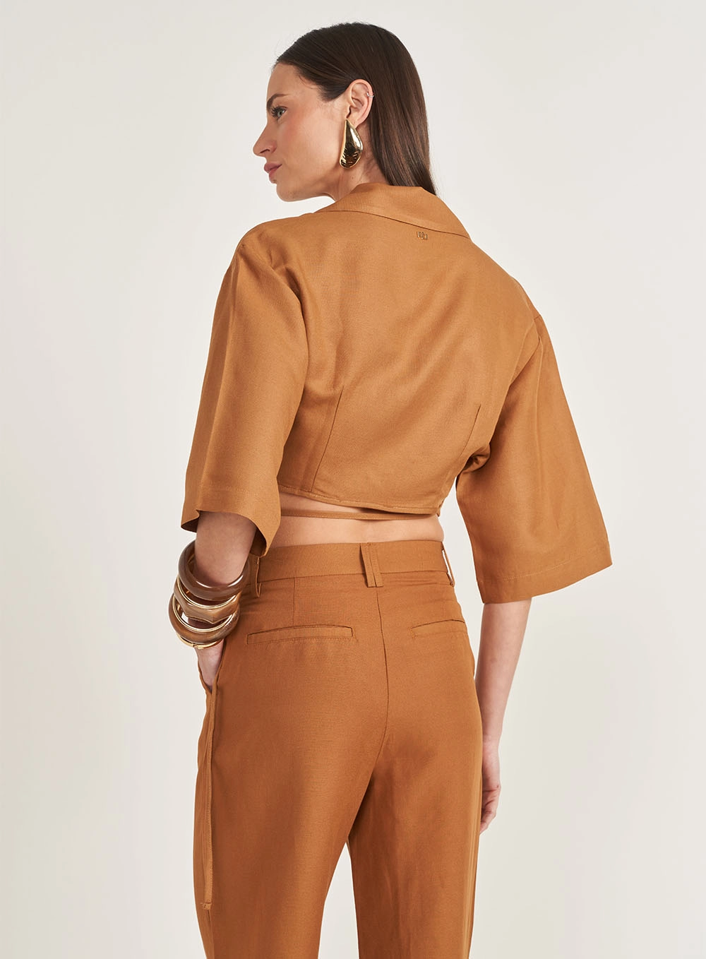 Blusa Comfort Com Transpasse Marrom Evermore