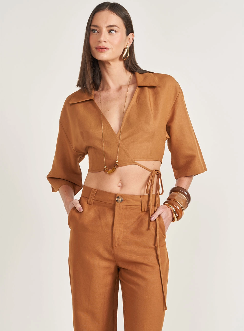 Blusa Comfort Com Transpasse Marrom Evermore