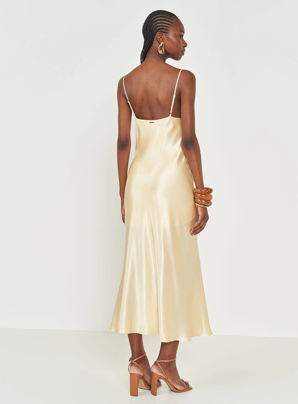 Vestido Degagê Midi Acetinado Bege