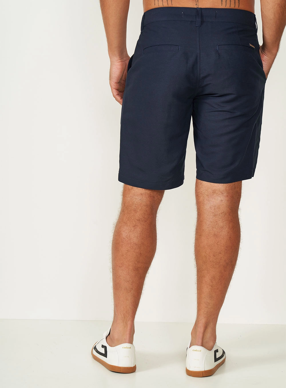 Bermuda Masculina Davi Em Linho Azul