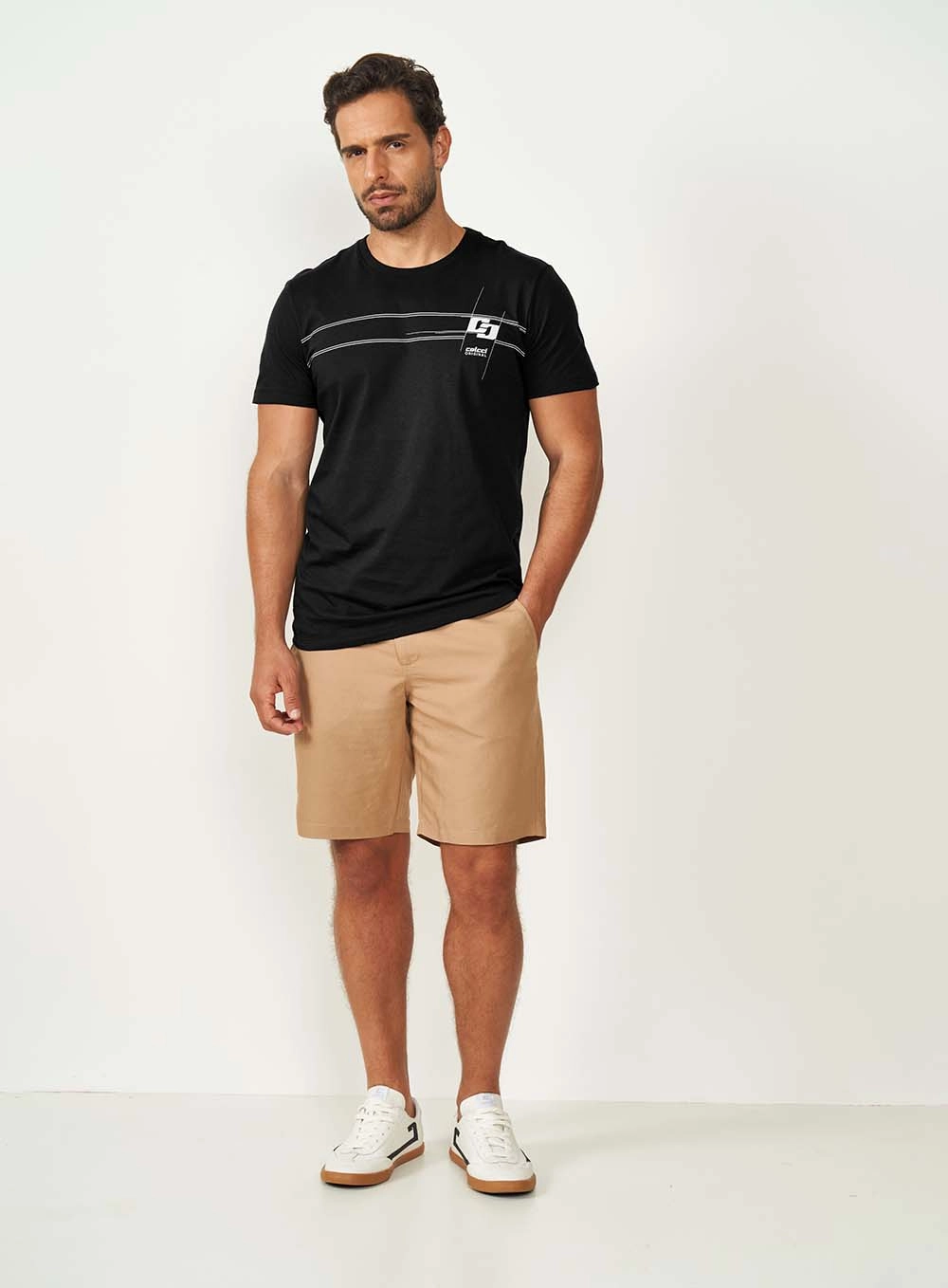 Camiseta Slim Masculina Com Estampa Preto