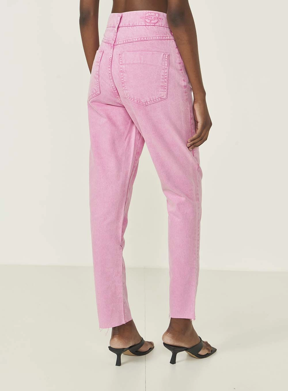 Calça Feminina Mom Em Sarja - Rosa Rosa
