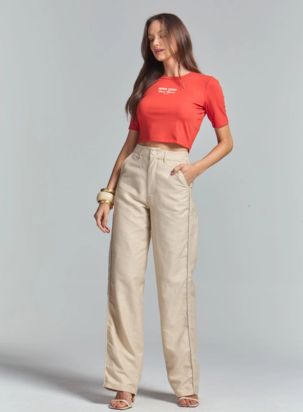 Camiseta Feminina Petit Encurtada
