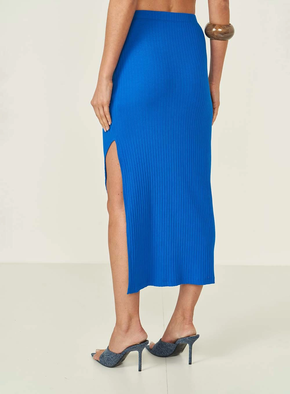 Saia Midi Slim Canelada Com Fenda Azul