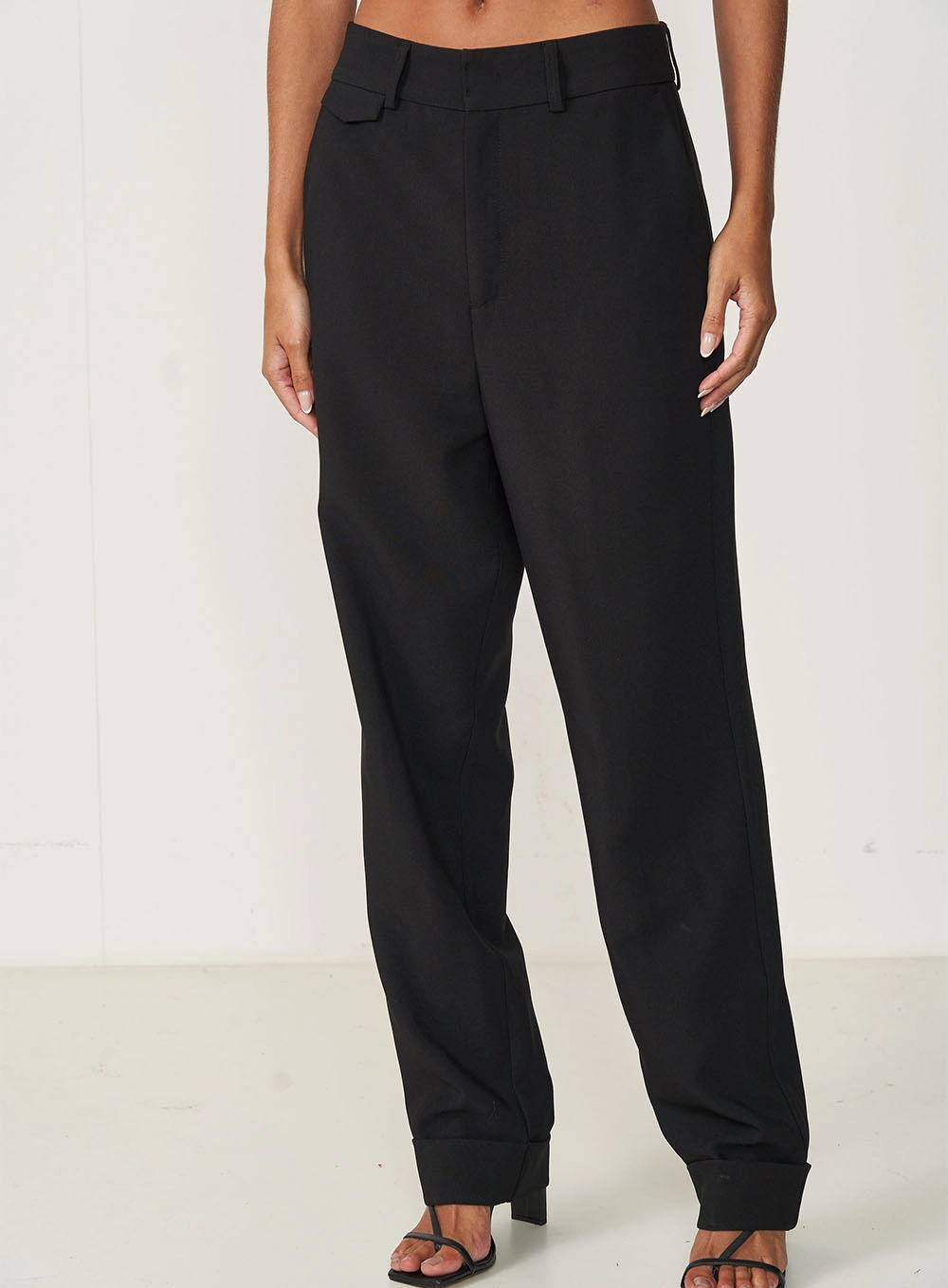 Calça Feminina Alfaiataria Reta Preto