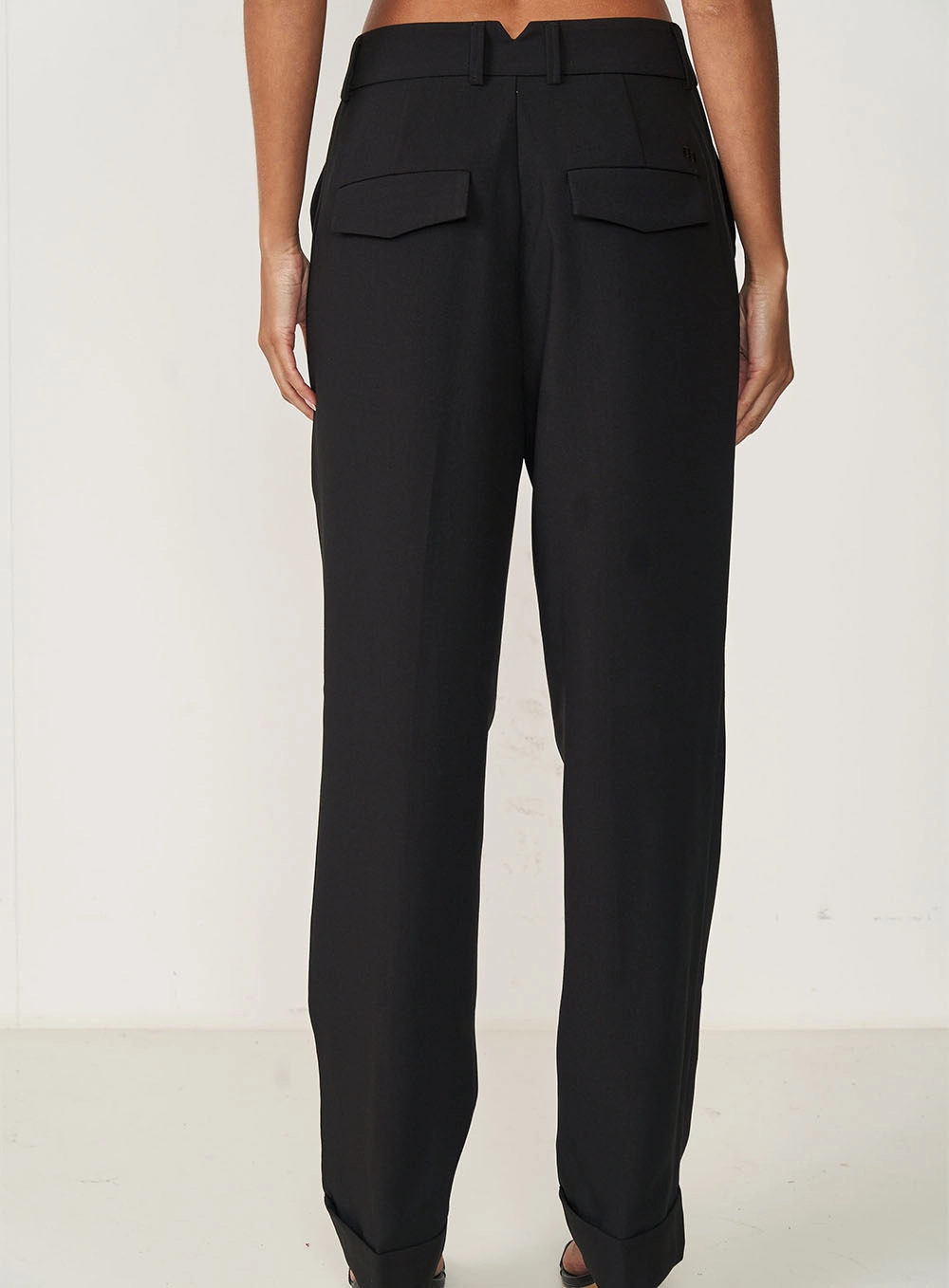 Calça Feminina Alfaiataria Reta Preto