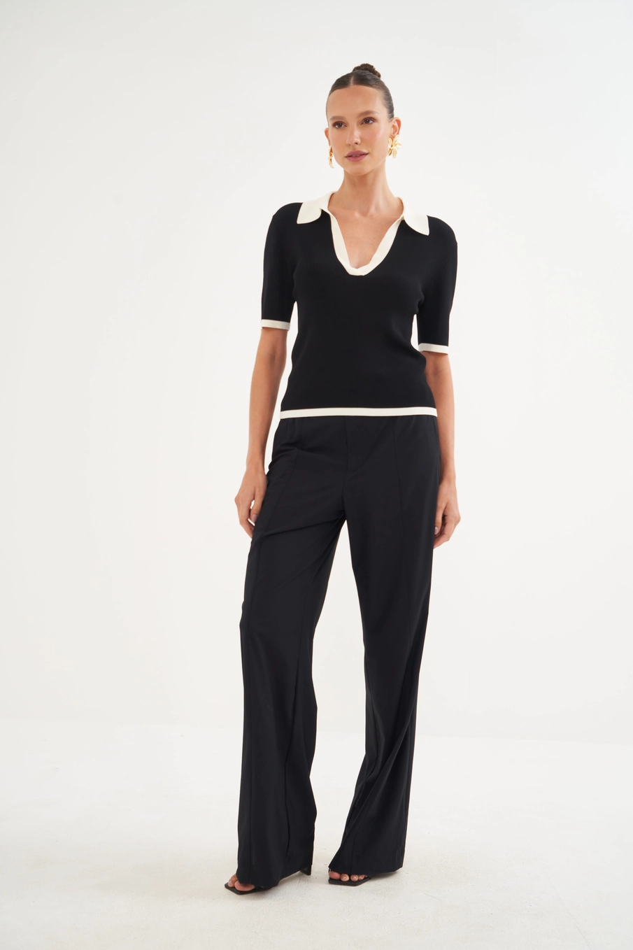 Calça Feminina Com Bolsos - Jade Preto