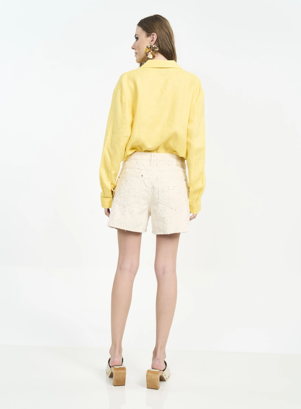 Camisa Feminina Manga Longa Em Linho Amarelo