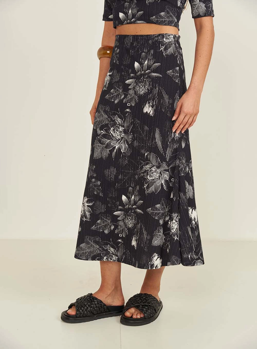 Saia Midi Evasê Estampada Estampados