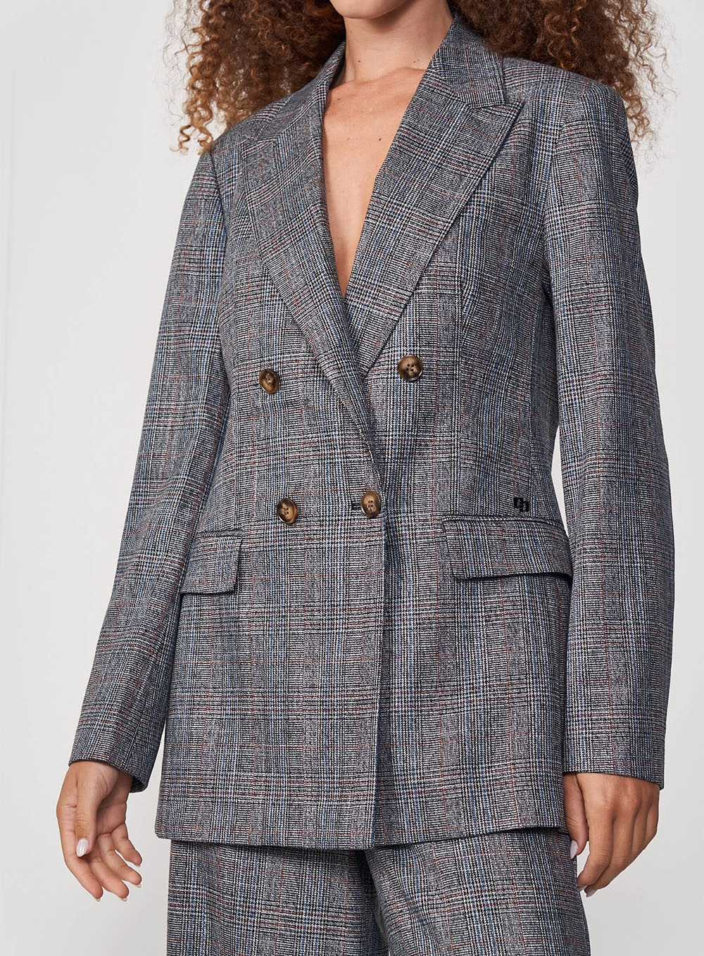 Blazer Feminino Reto Estruturado Xadrez Estampados