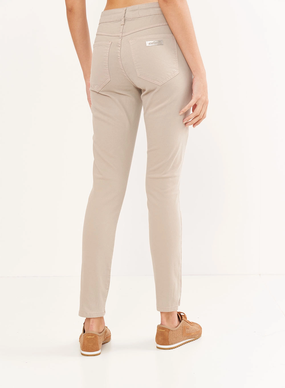 Calça Feminina Justa Em Sarja - Bia Bege