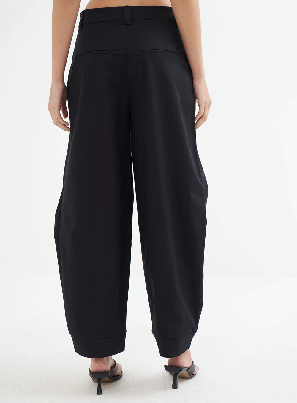 Calça Feminina Alfaiataria Ampla - Jade Preto