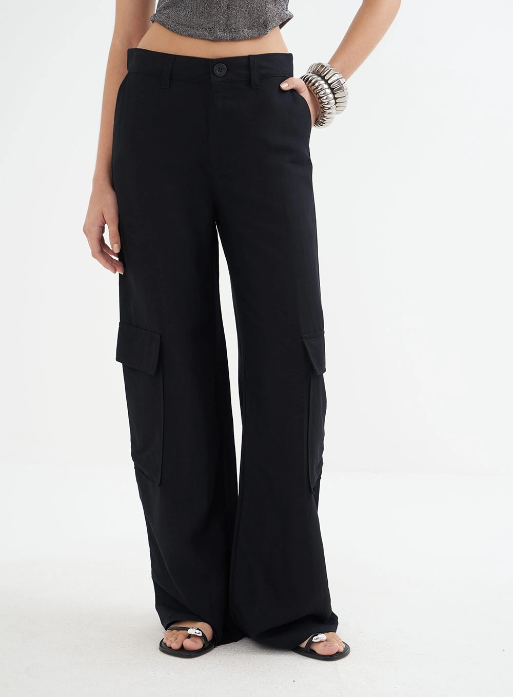 Calça Feminina Pantalona Em Linho Preto