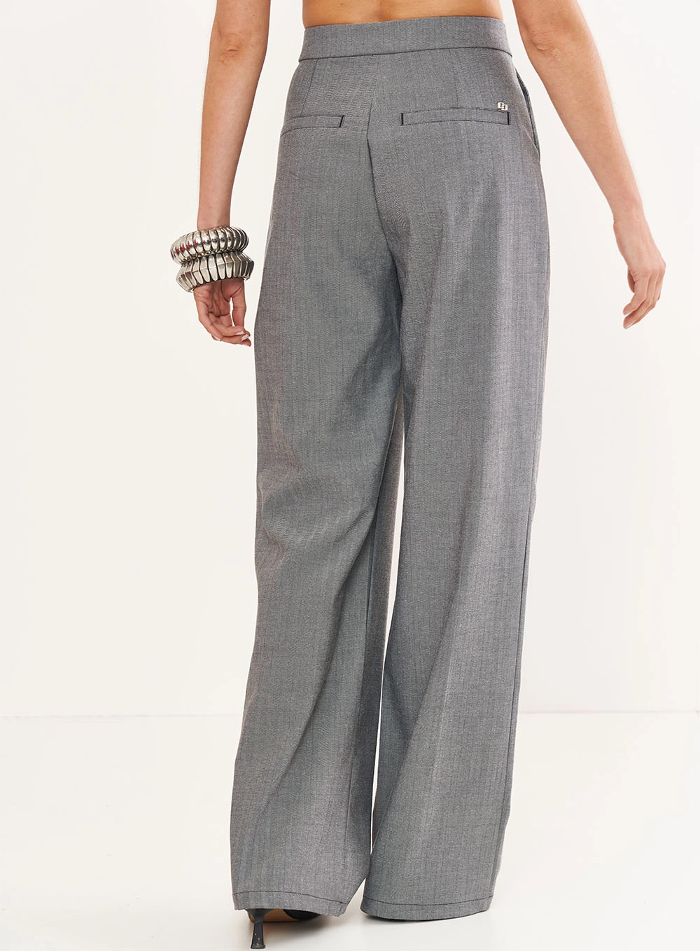Calça Feminina Alfaiataria Joana - Riviera Cinza