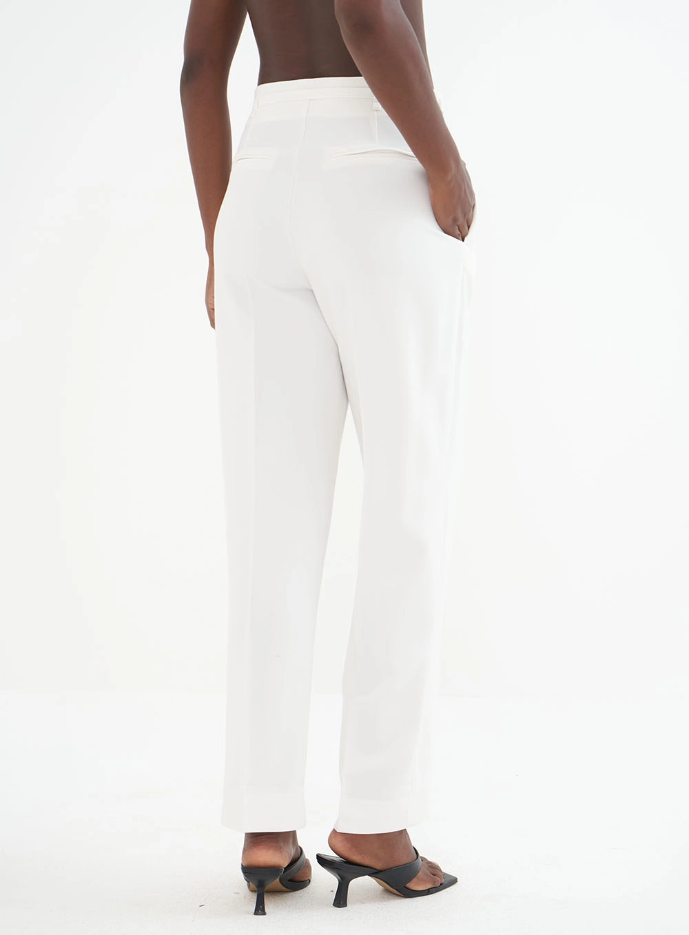 Calça Feminina Com Cinto Joana Off Shell