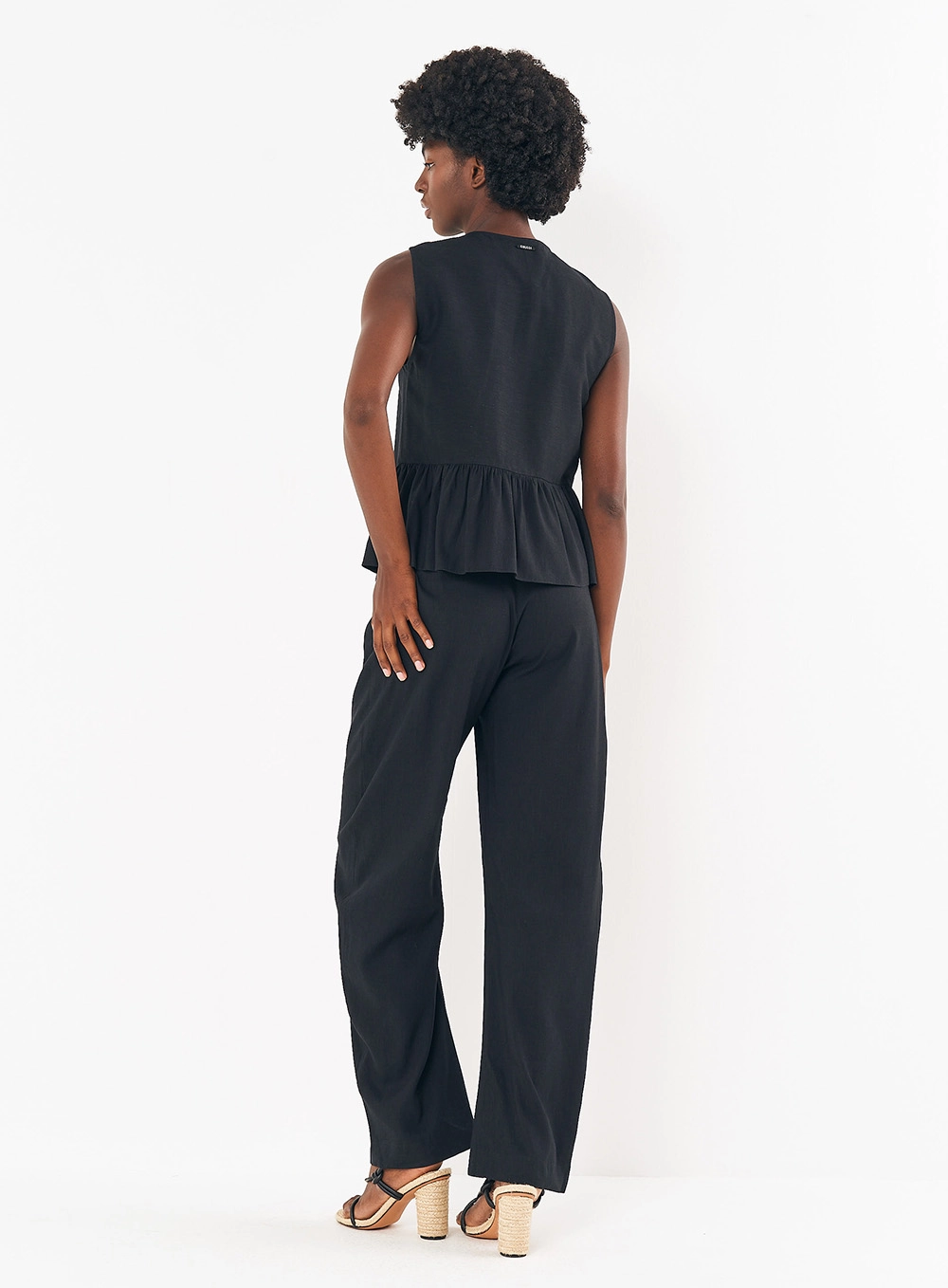 Calça Feminina Alfaiataria Em Linho - Barril Preto