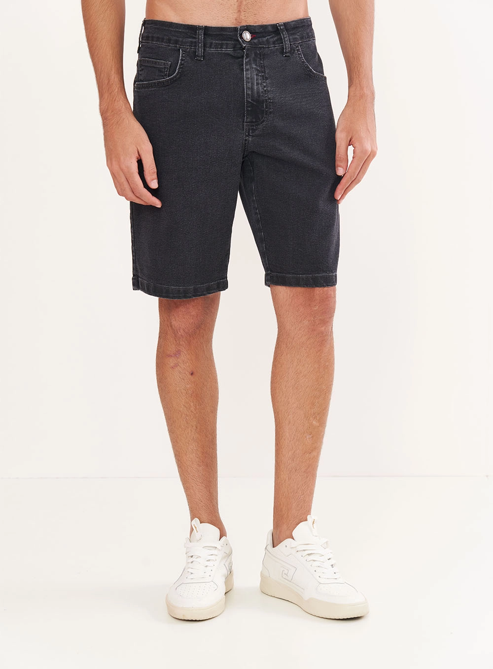 Bermuda Jeans Masculina Davi Indigo Preto