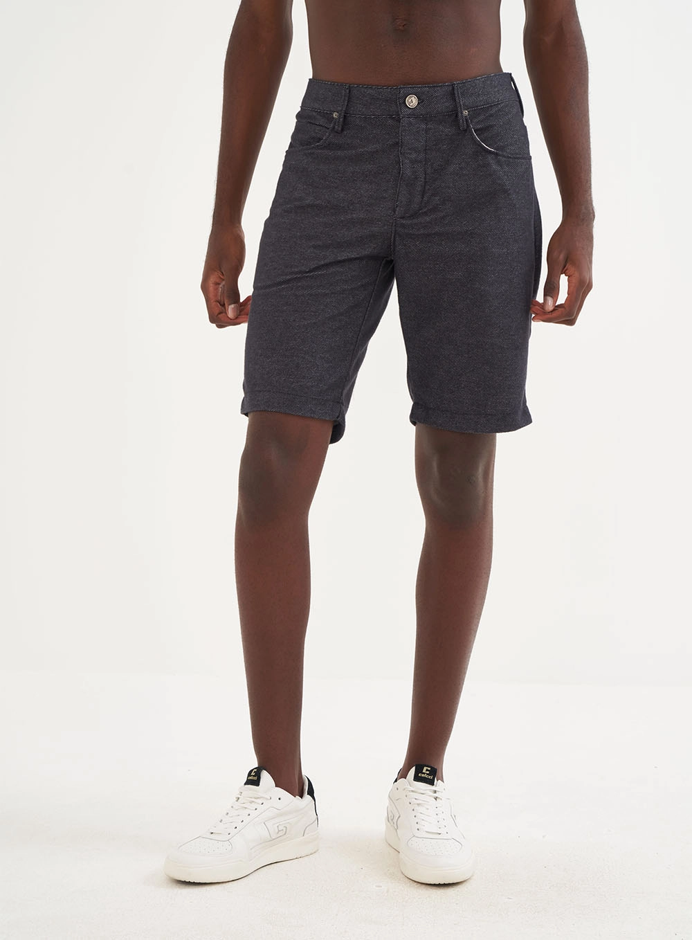 Bermuda Masculina Em Linho - Davi Preto