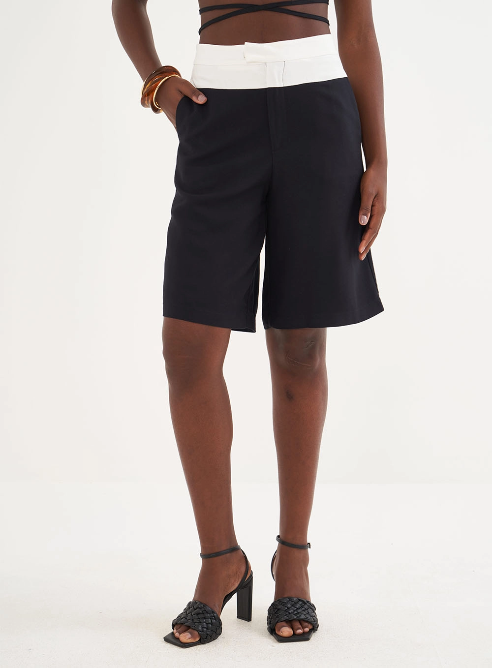 Bermuda Feminina Joana Duo Color Preto