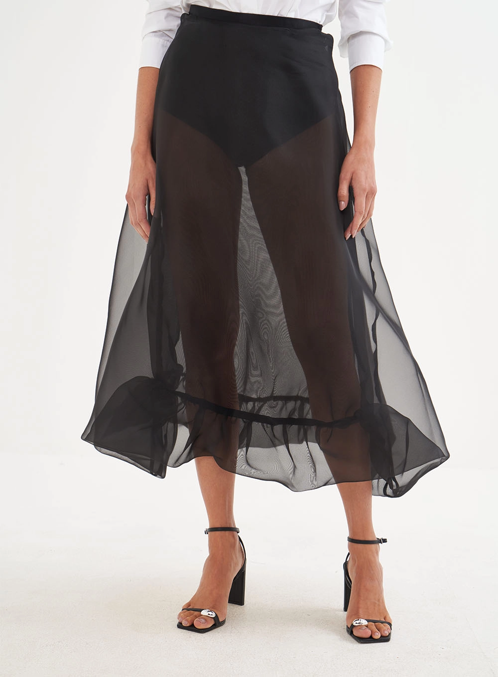 Saia Midi Em Tule Balonê Preto