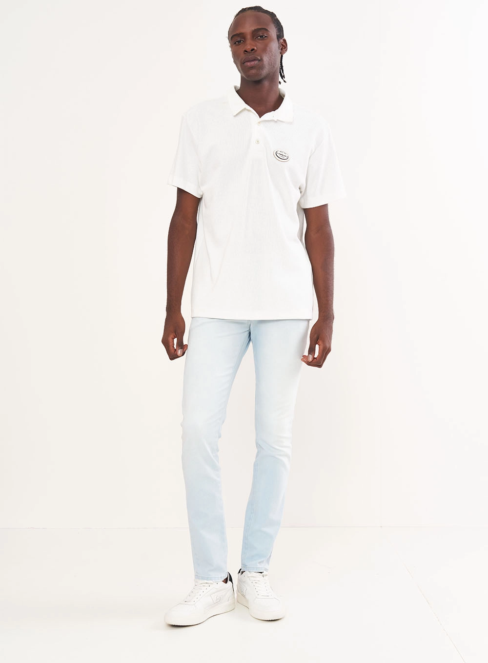 Polo Masculina Texturizada Com Detalhe Em Logo Off Shell