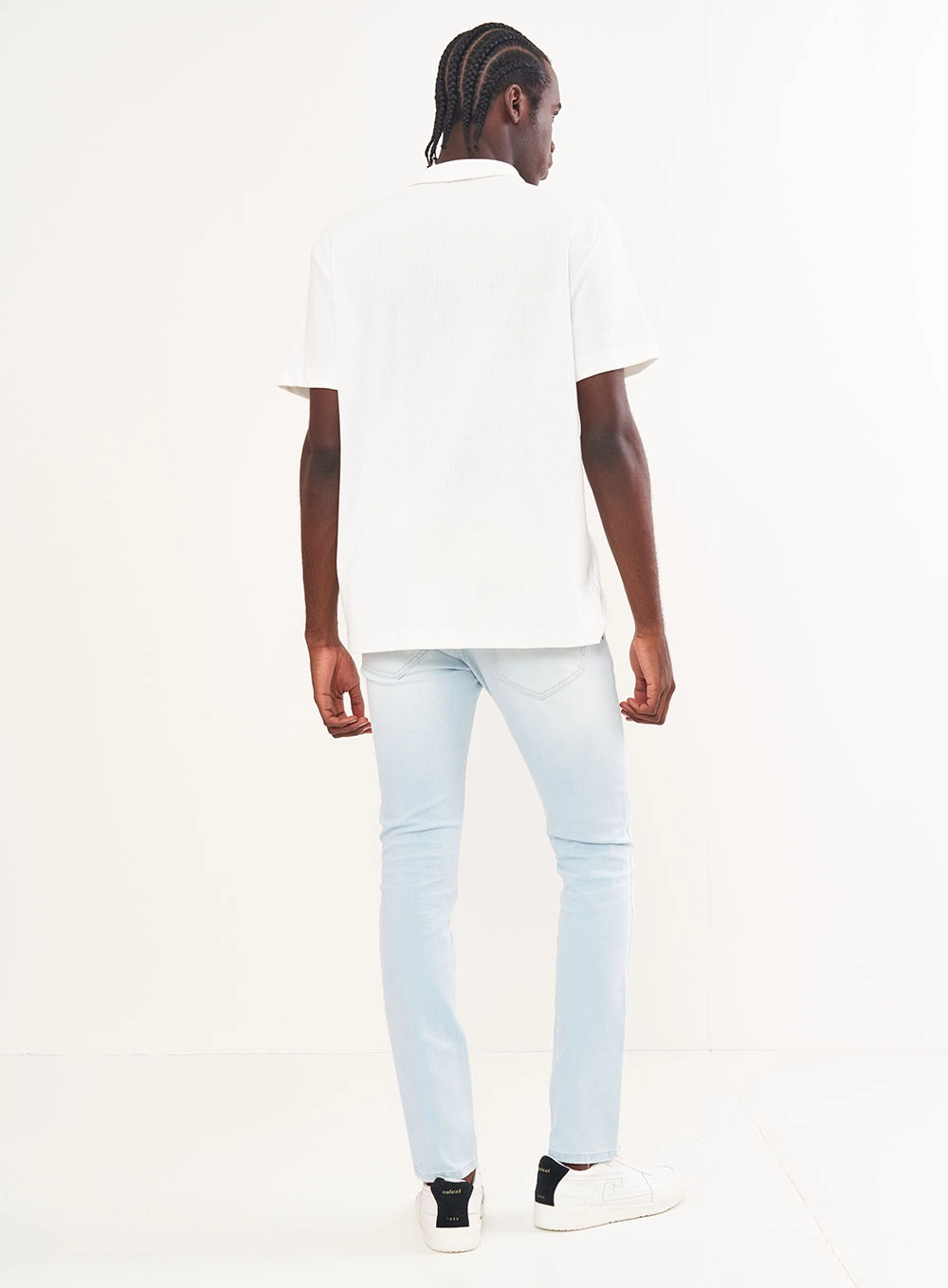 Polo Masculina Texturizada Com Detalhe Em Logo Off Shell