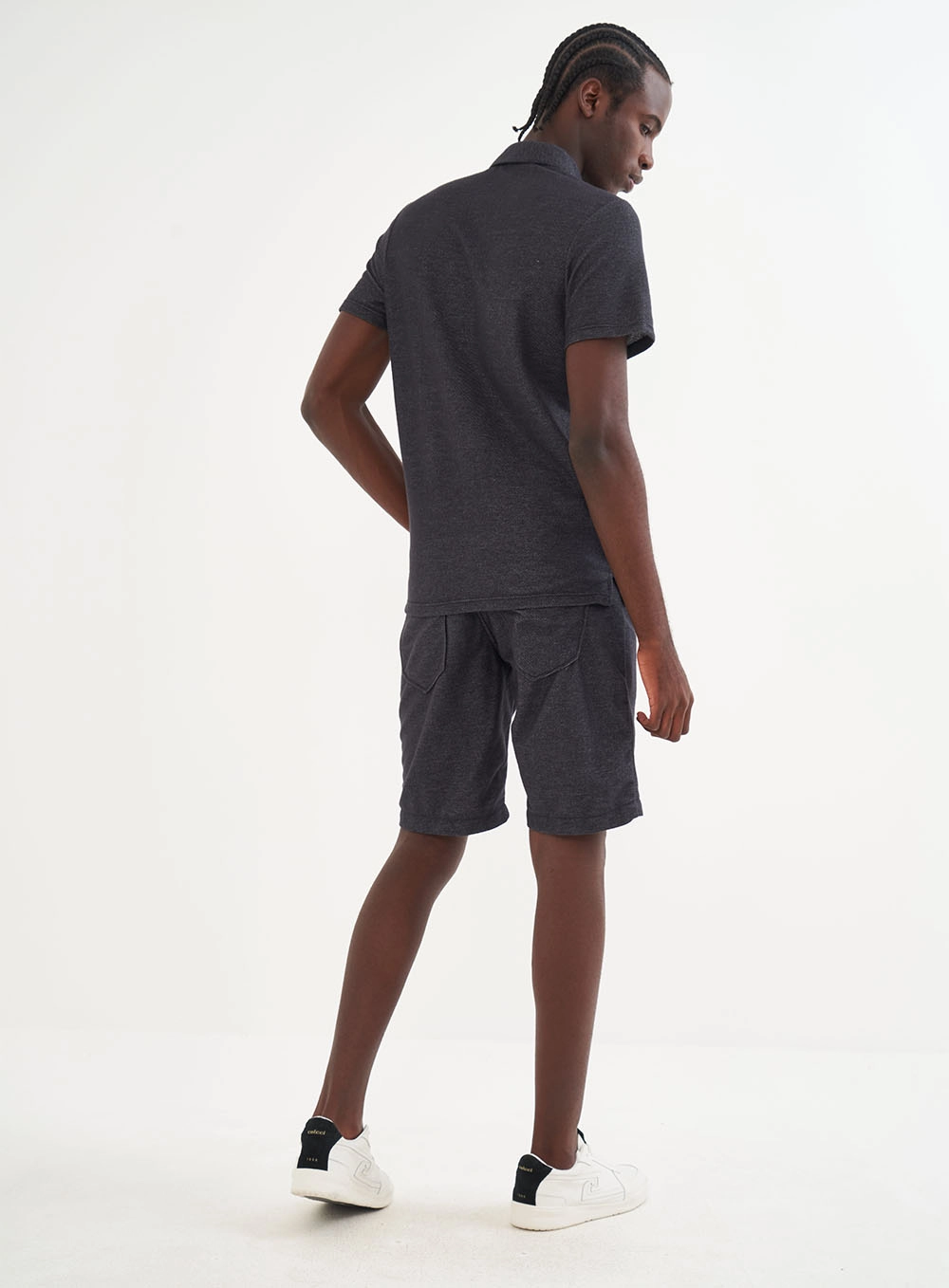 Polo Masculina Em Linho Com Detalhe Logo Preto