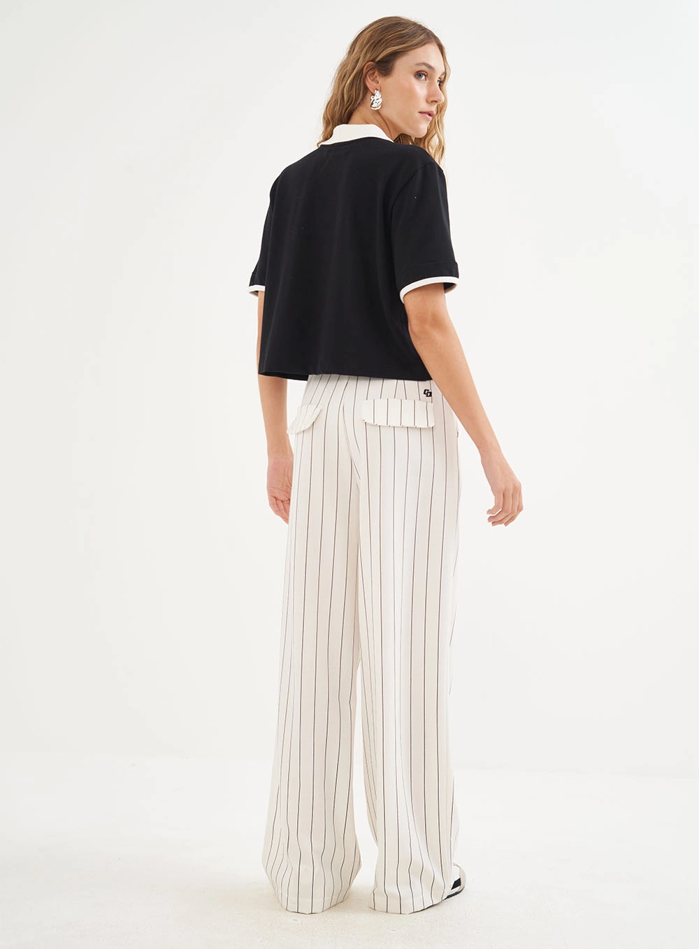 Polo Feminina Com Zíper Gola Preto