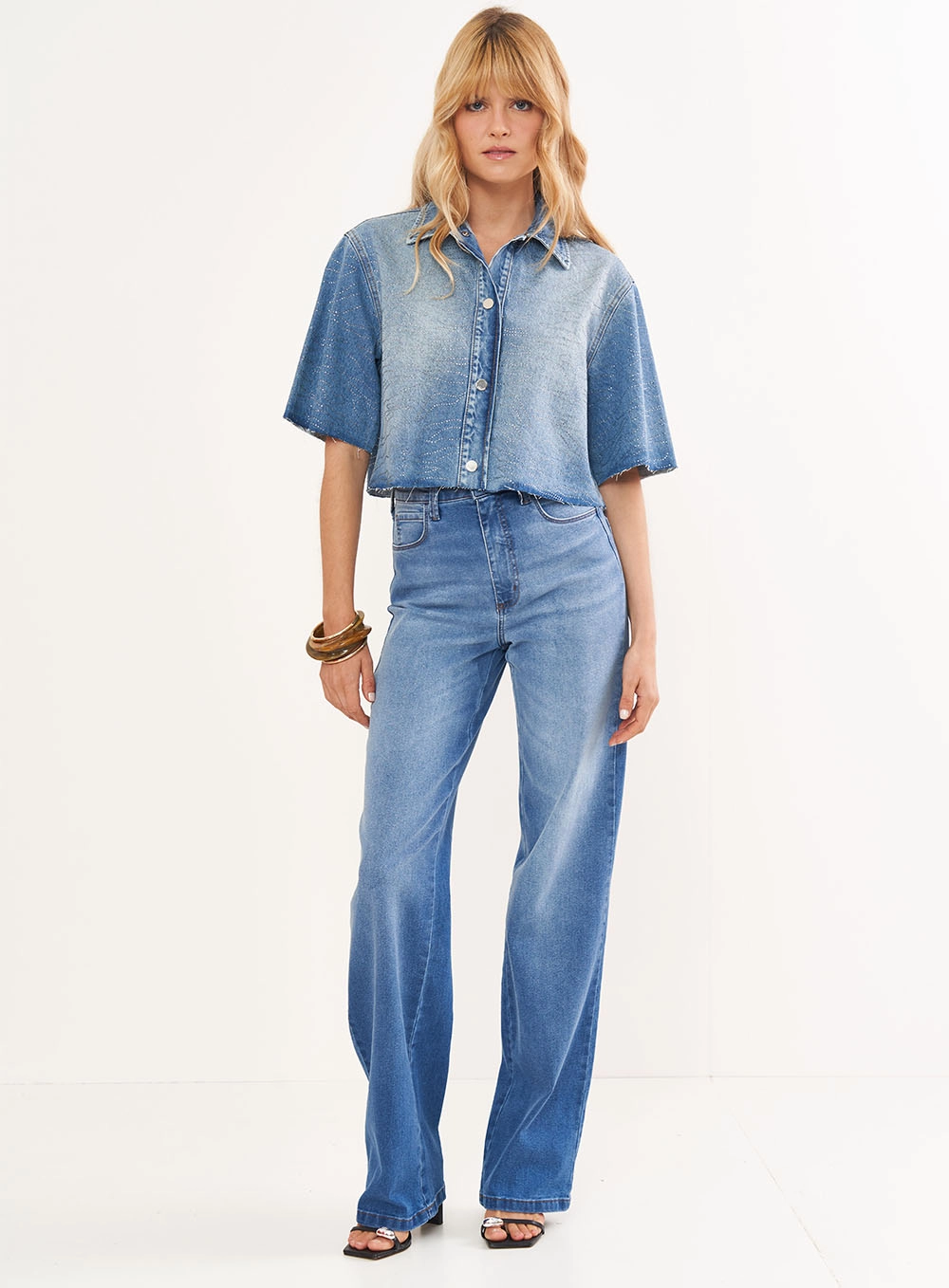 Camisa Feminina Barra À Fio Com Aplicação Índigo