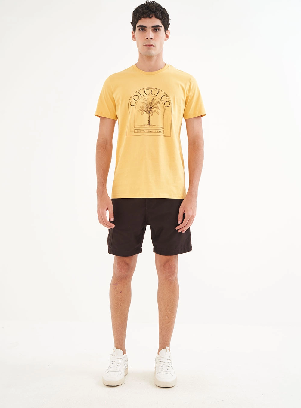 Camiseta Manga Curta Com Estampa Frontal Amarelo