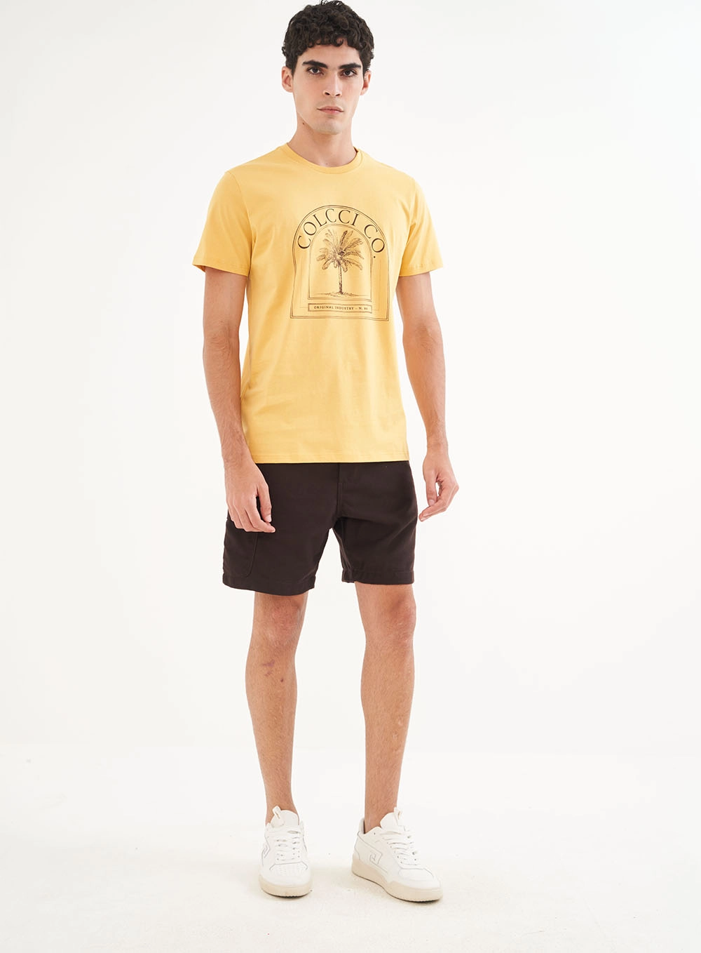Camiseta Manga Curta Com Estampa Frontal Amarelo