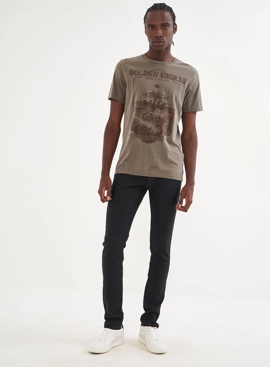 Camiseta Masculina Slim Com Estampa Frontal