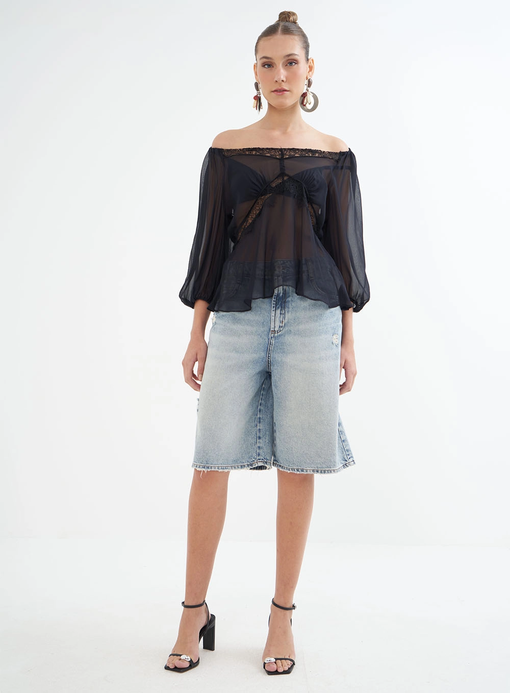 Blusa Ombro A Ombro Em Tule Preto