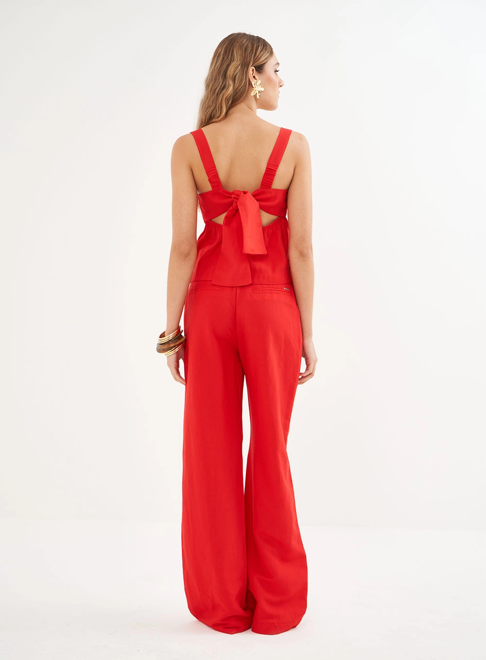 Blusa Linho Com Detalhe Em Bordado Vermelho