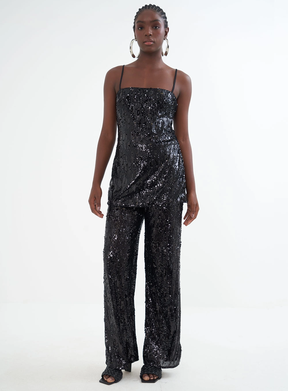 Blusa Alongada Reta Em Paetê Preto
