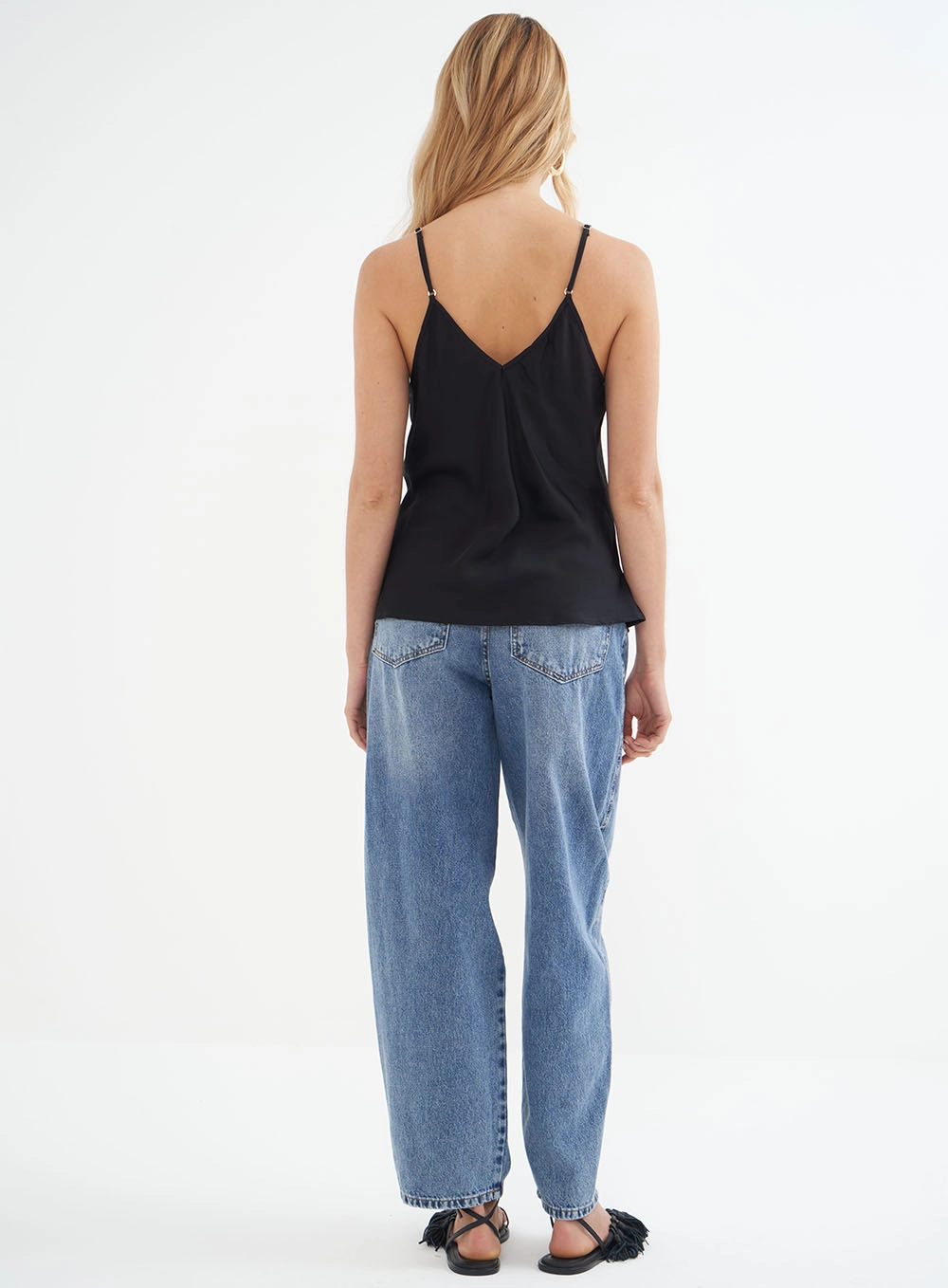 Blusa Solta Mangas Finas Preto