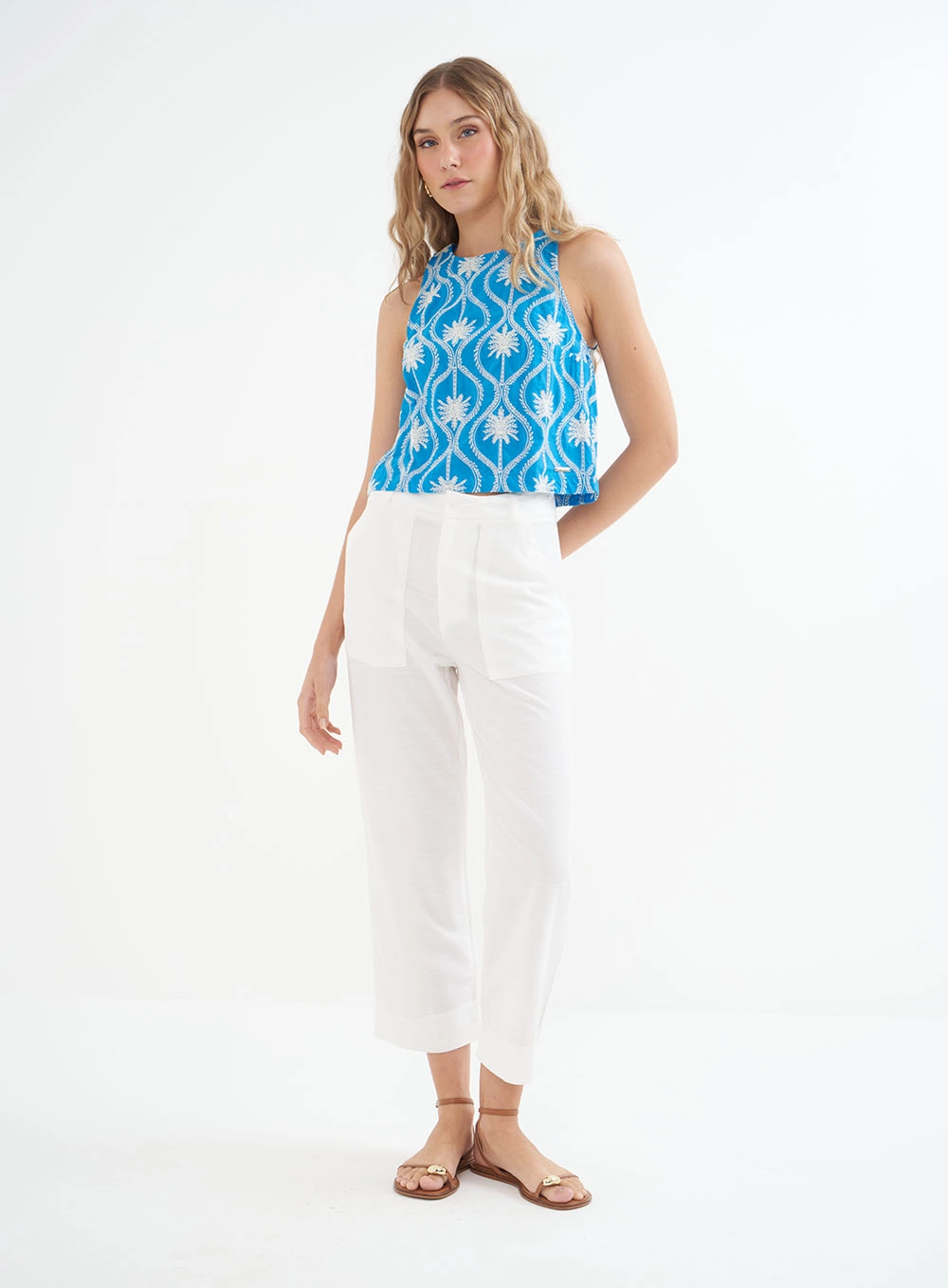 Blusa Bordada Reta Estampados