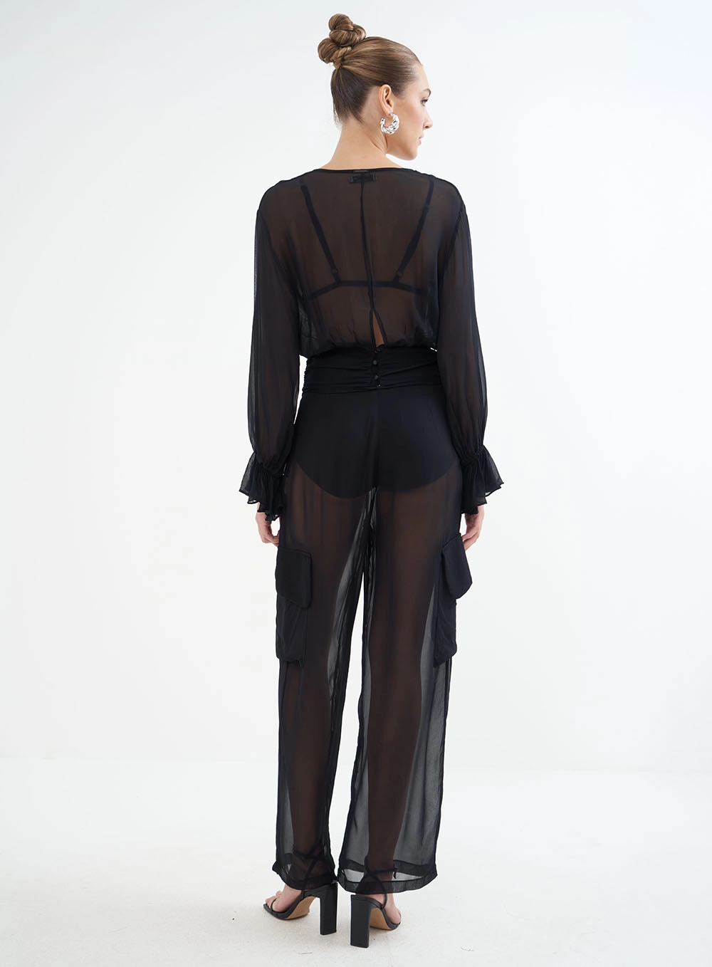 Blusa Manga Longa Solta Com Transpasse Preto