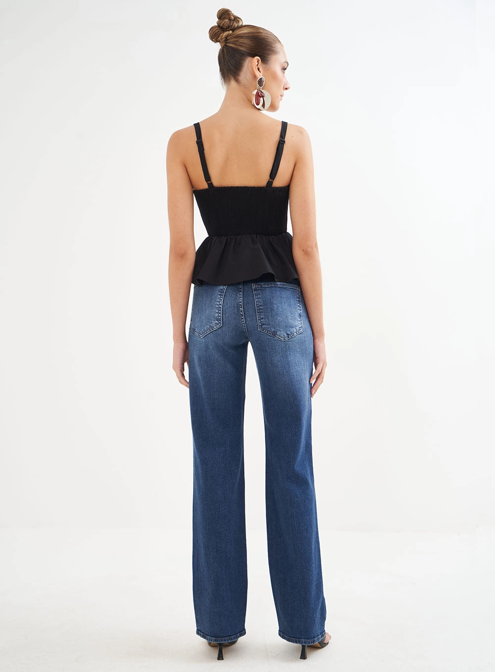 Blusa Com Barra Evasê Preto
