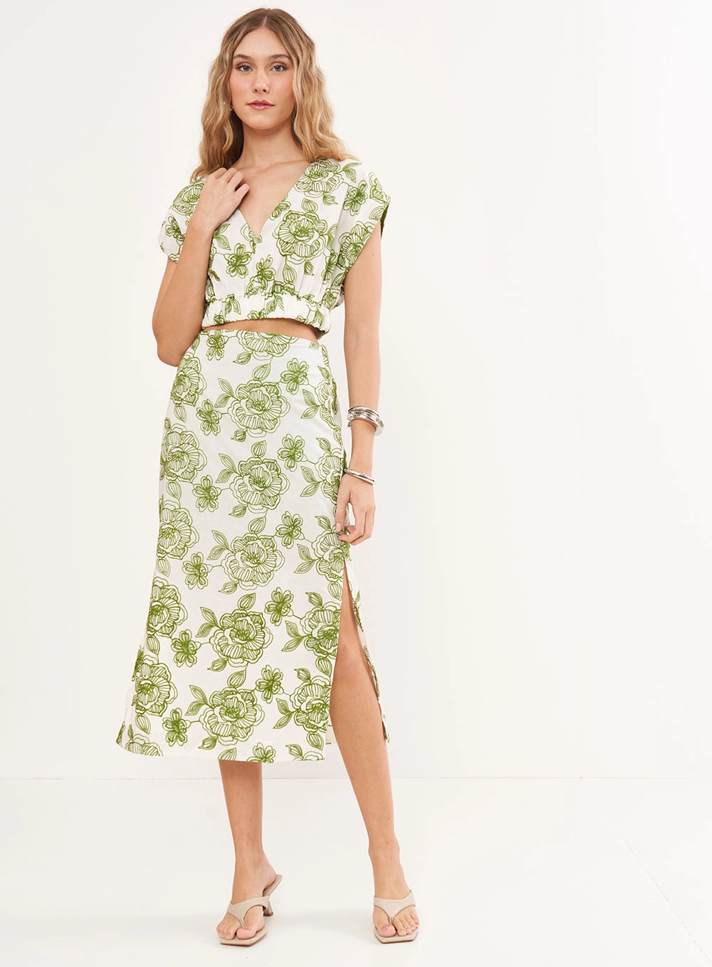 Blusa Comfort Bordada Estampados
