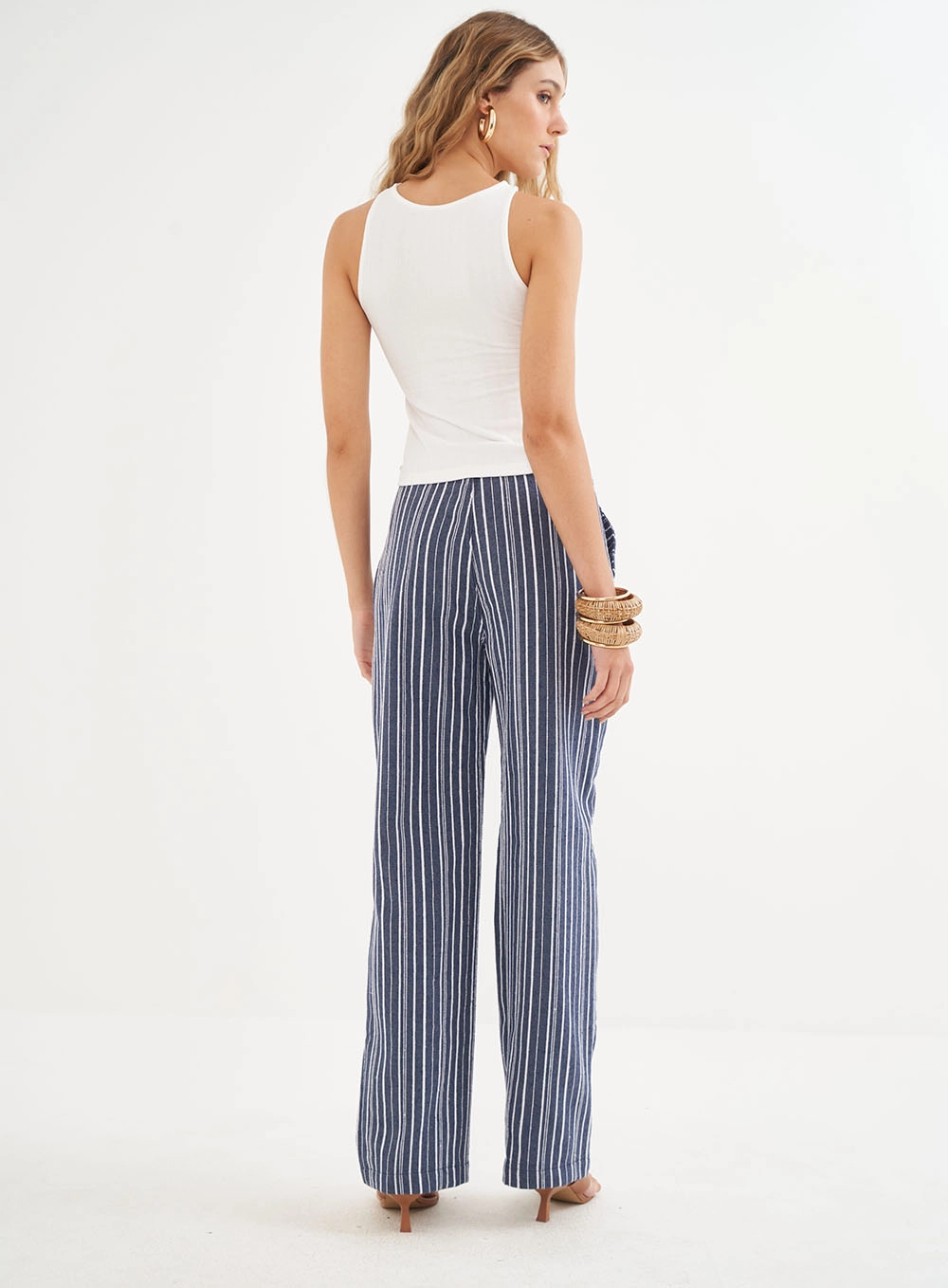 Blusa Com Decote Halter Comfort Off Shell