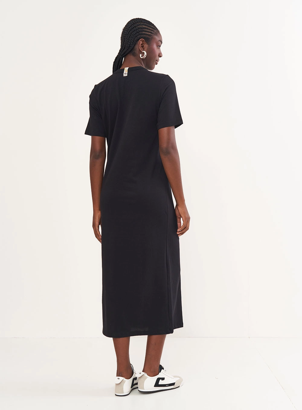 Vestido T-shirt Midi Com Estampa Frontal Preto